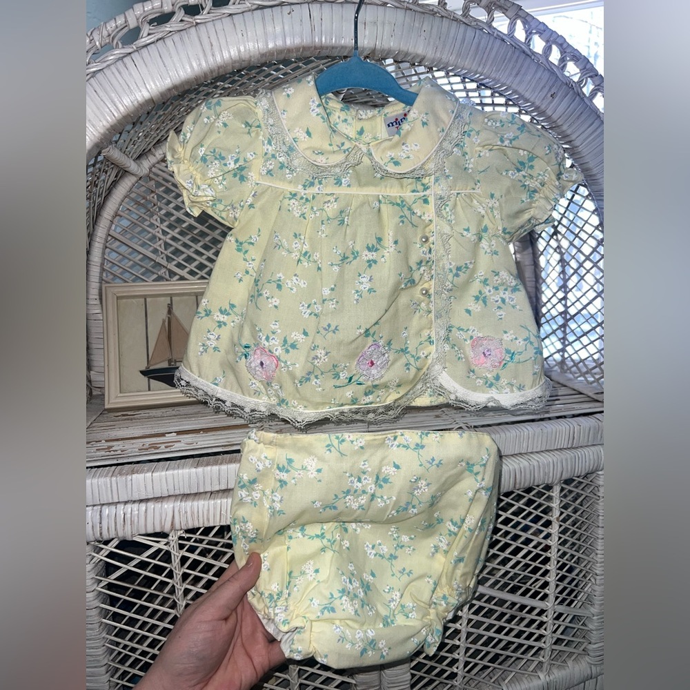 Vintage Mini togs floral 3 piece outfit